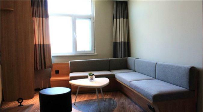 Ibis Urumqi Weixing Square Hotel מראה חיצוני תמונה